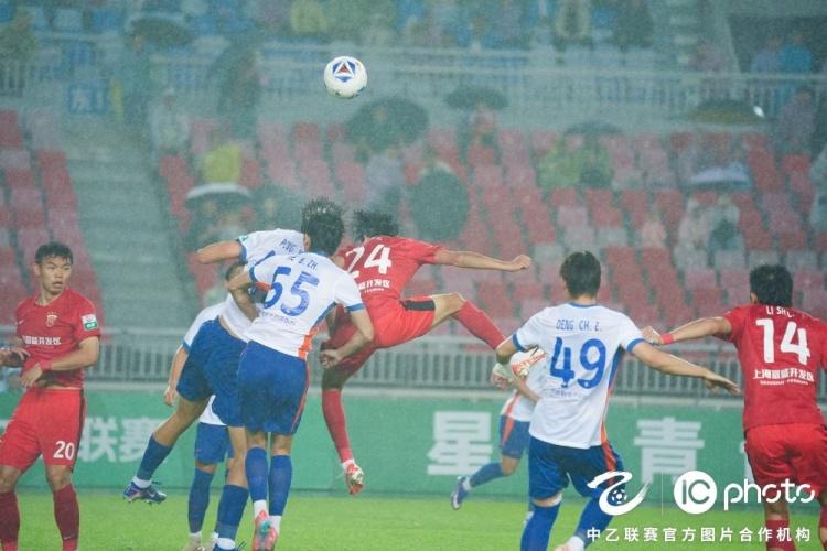 鲁尼：当初曼联卖掉麦克托米奈我就不理解，希望能签回他